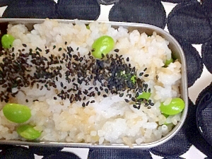 冷凍枝豆で簡単豆ごはん