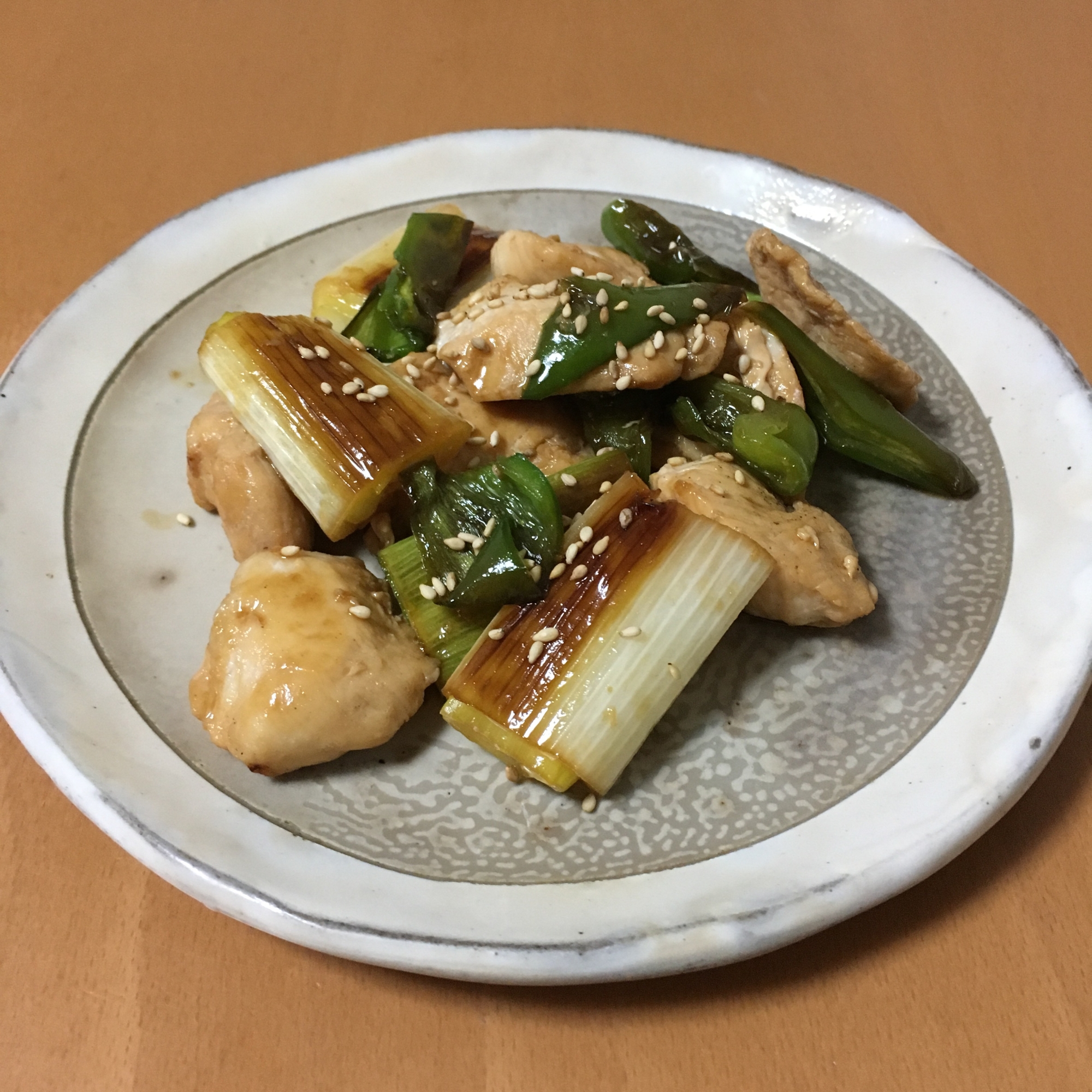 鶏胸肉白ねぎピーマンのポン酢炒め♪