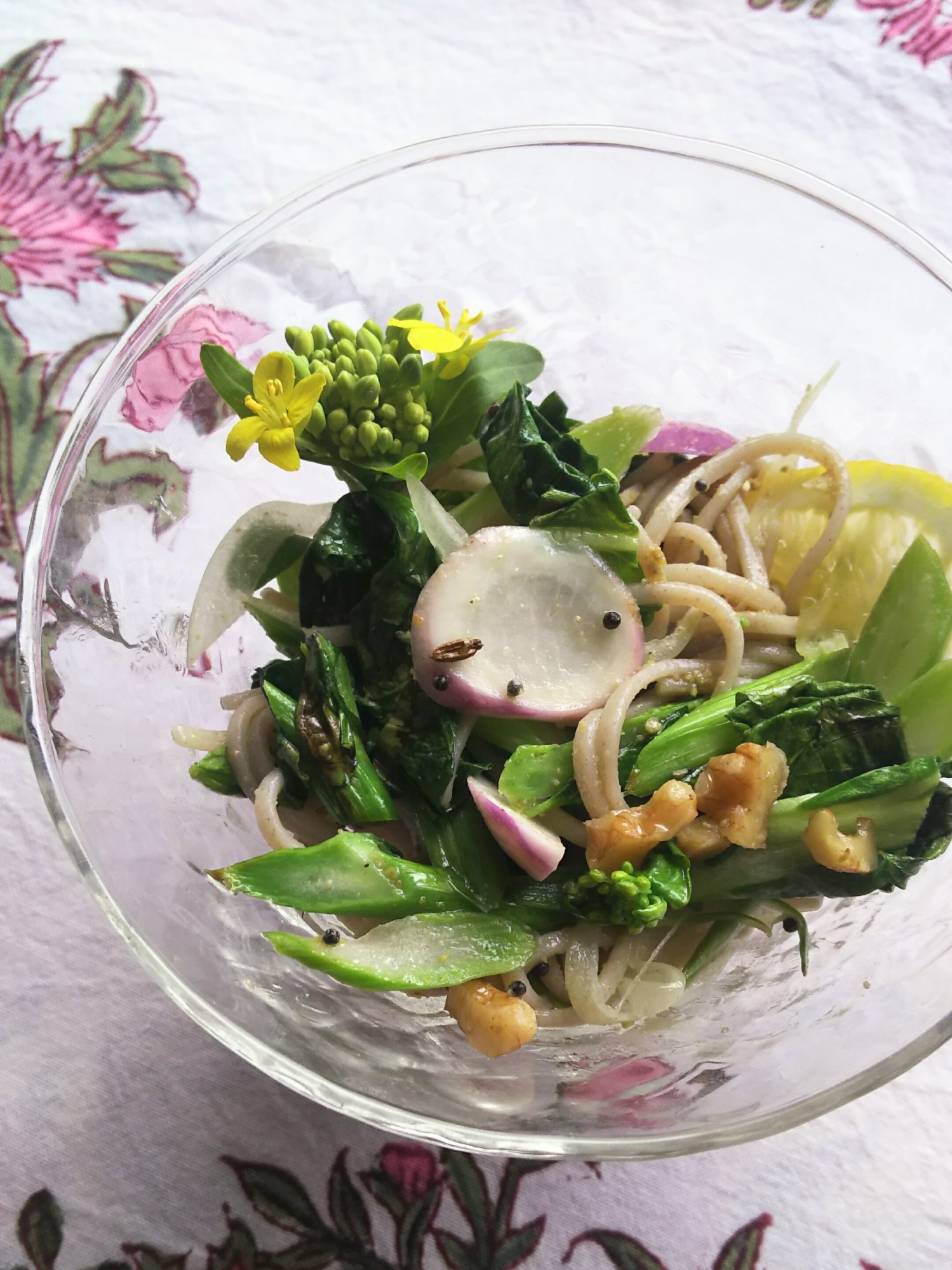 菜花の蕎麦サラダ