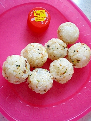 ジャスト幼児サイズ しっかり固い一口おにぎり レシピ 作り方 By ぺるく ろ 楽天レシピ ジャスト幼児サイズ しっかり固い一口おにぎり レシピ 作り方 By ぺるく ろ 楽天レシピ