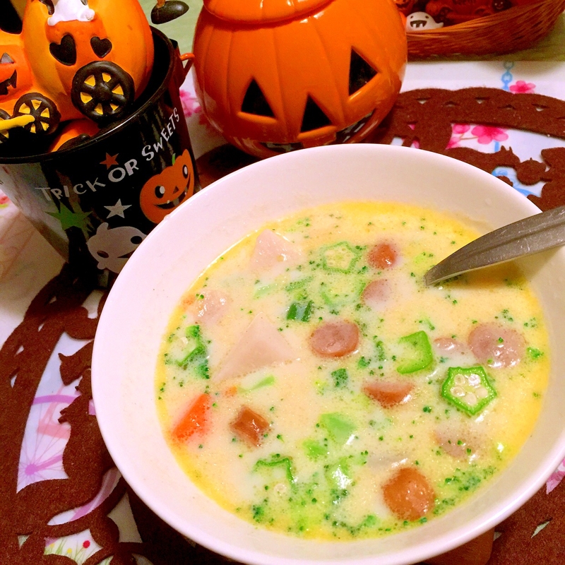 里芋とブロッコリー&オクラの豆乳スープ