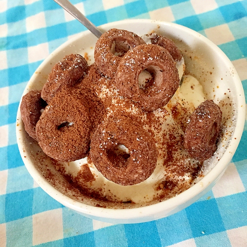 カフェオレとシリアルの水切りヨーグルト★