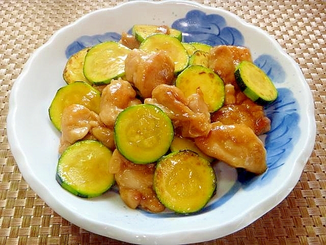 ズッキーニと鶏肉の照り炒め