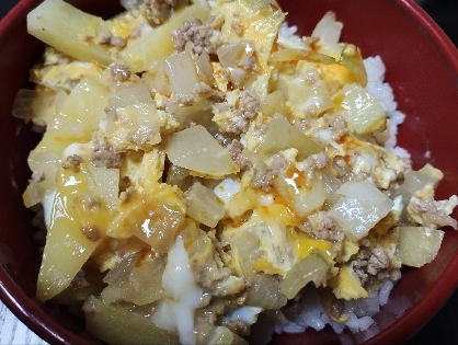 新じゃが入りの親子丼