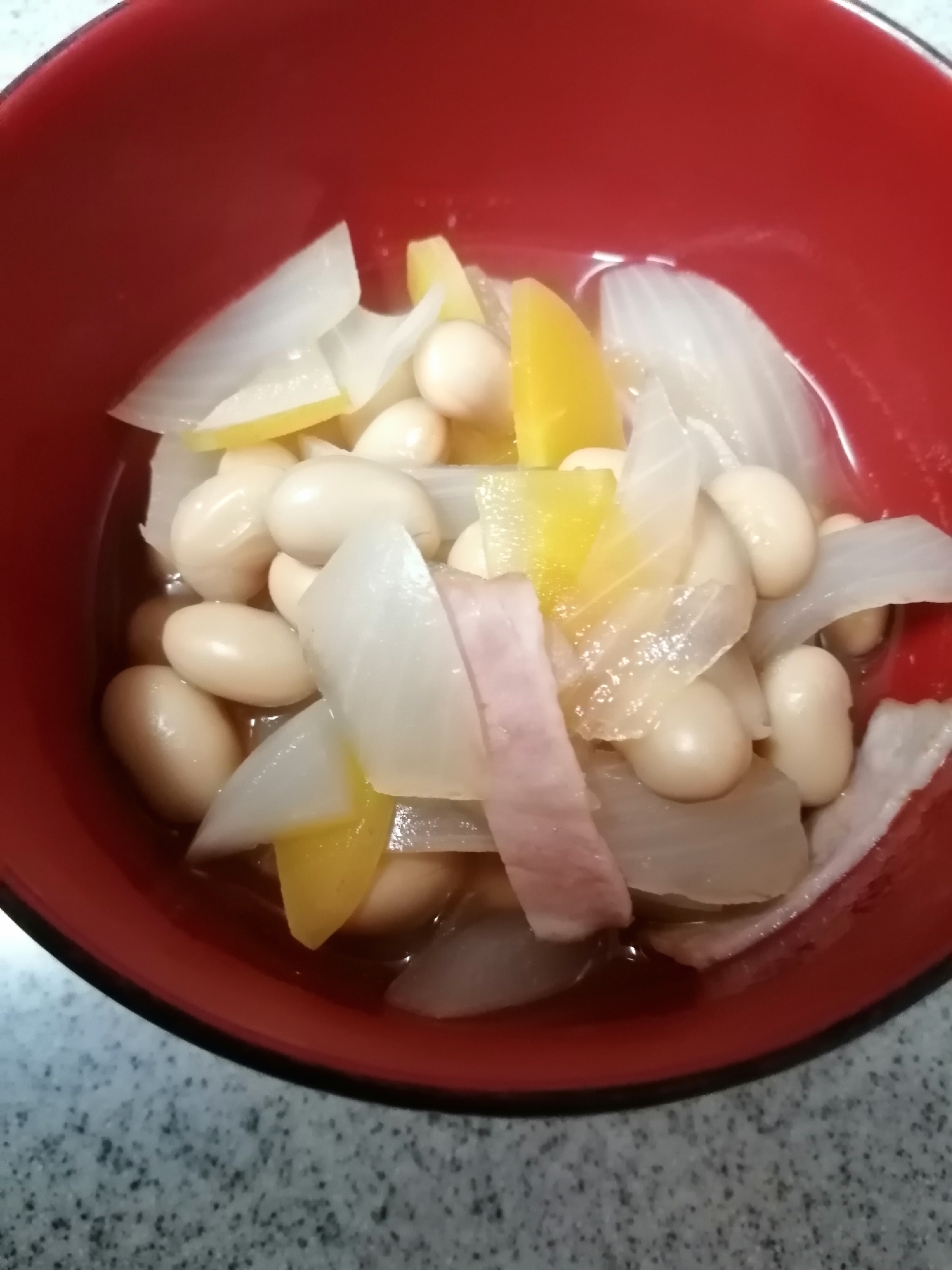 大豆と玉ねぎのスープ