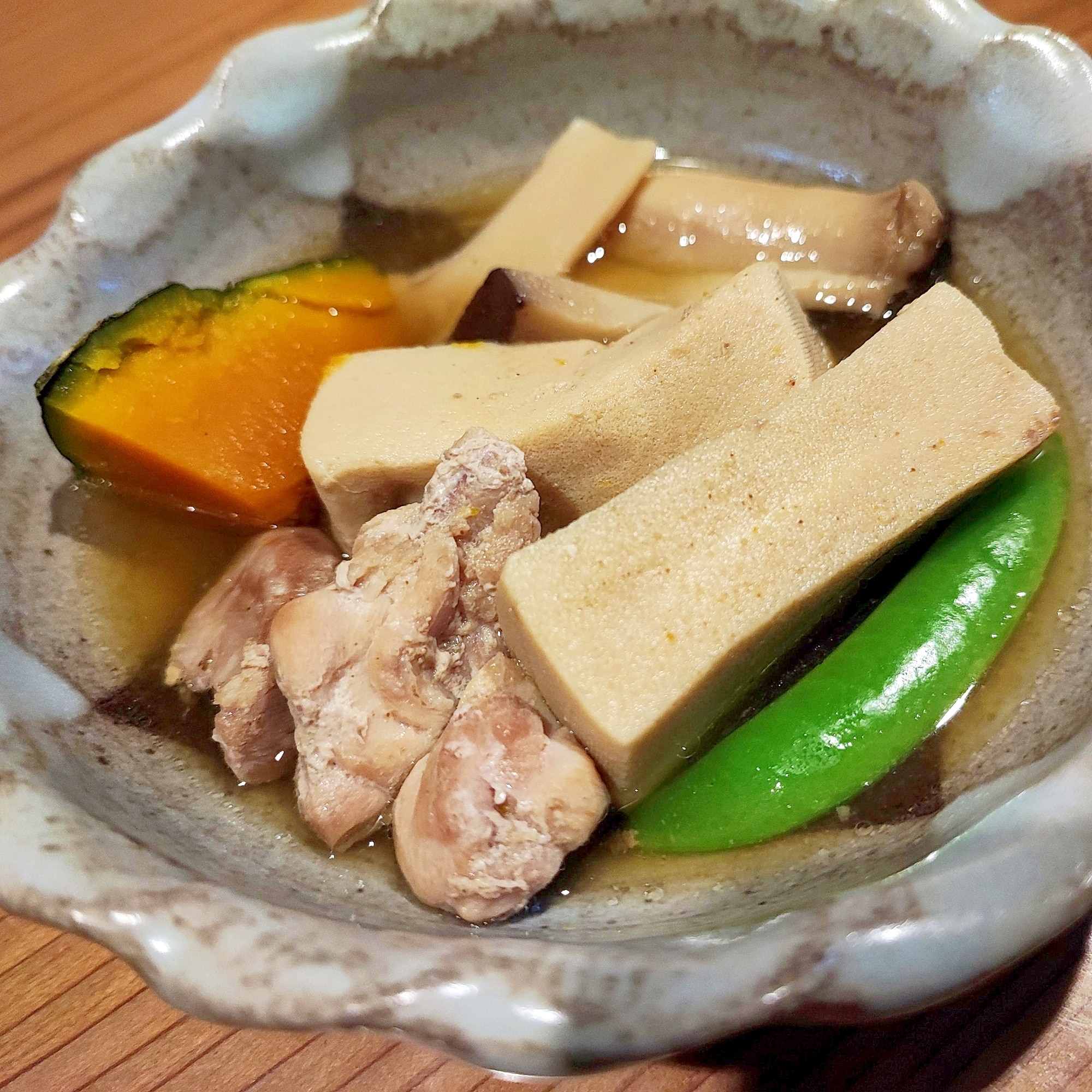 煮汁がおいしい!高野豆腐と鶏肉の煮もの レシピ・作り方 by またたび☆ - 楽天レシピ