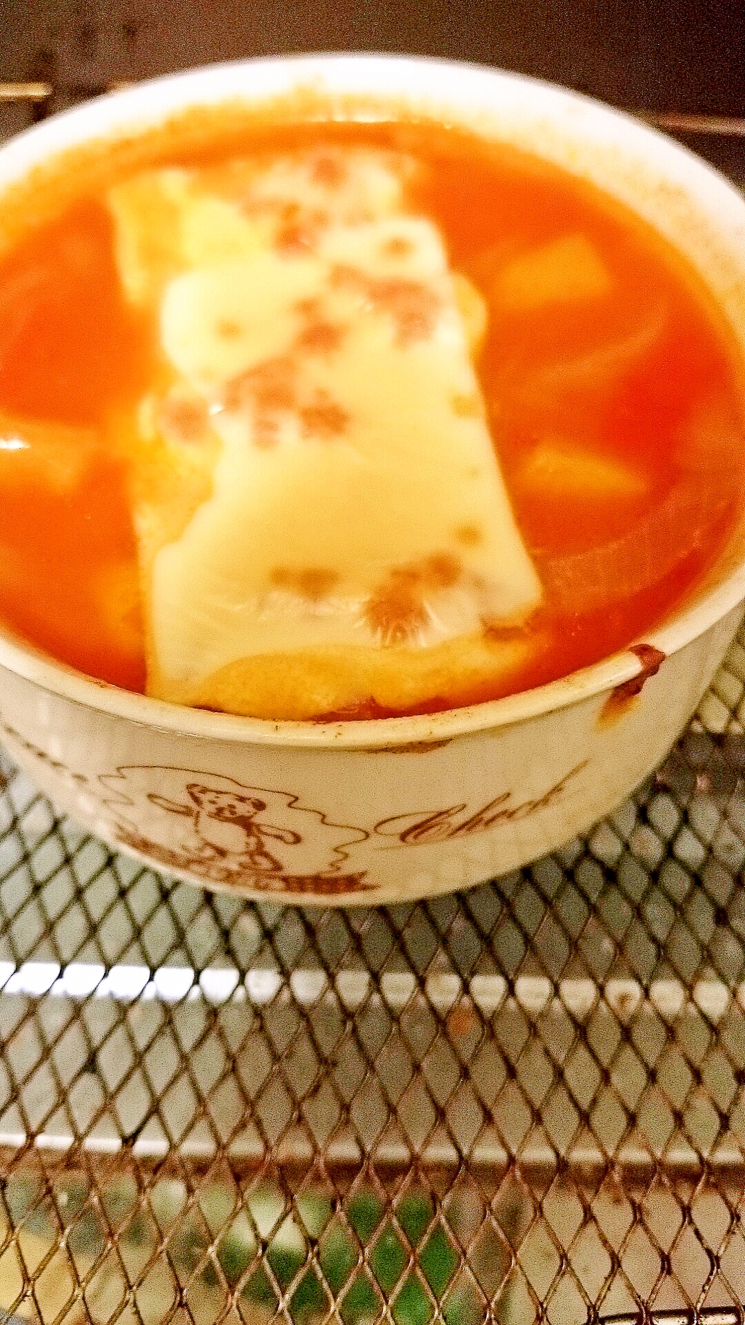 焼きチーズのミネストローネスープ