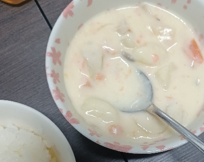 ライスと一緒にクリームシチュー✧˖°