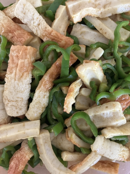 簡単！副菜！ちくわとピーマンのカレー風炒め〜