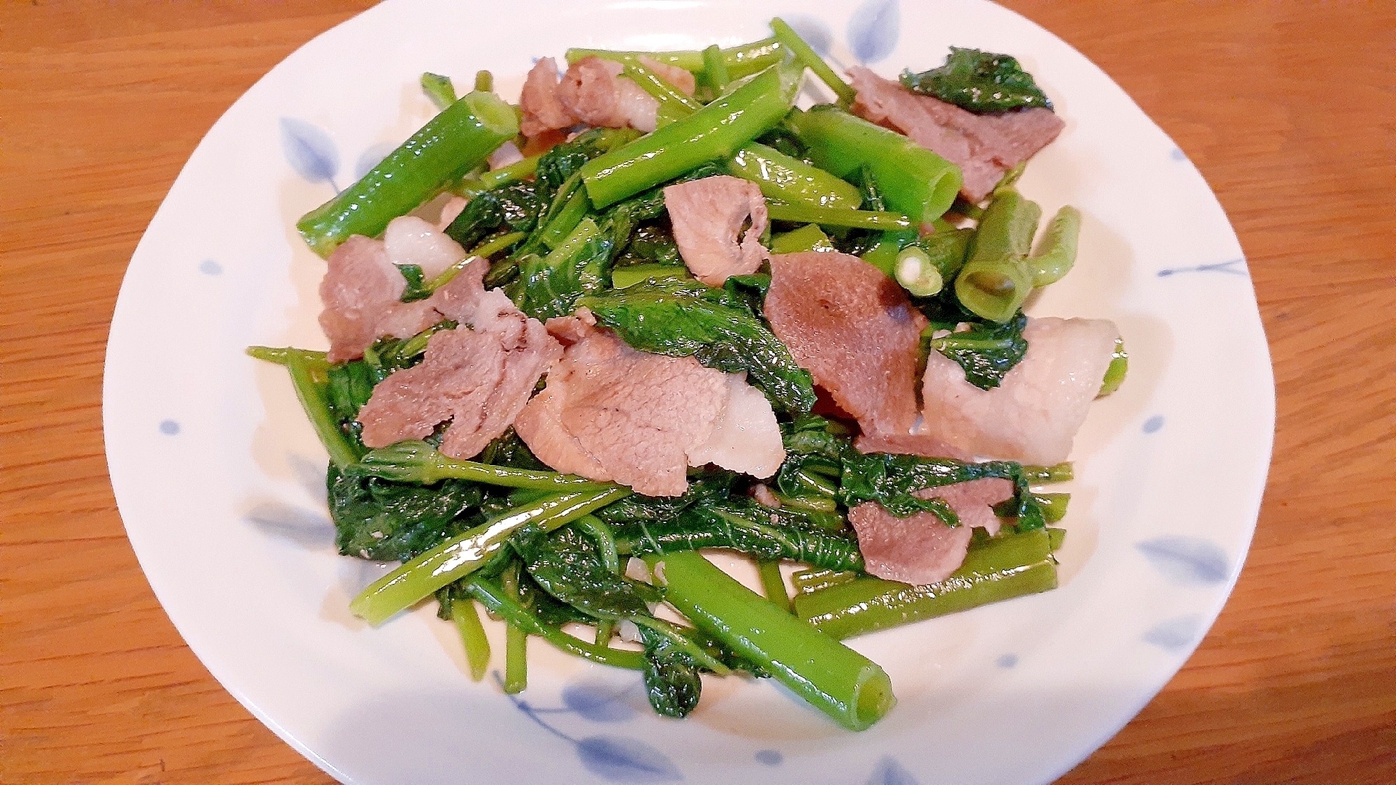 かんたん！空芯菜と豚肉の炒め物