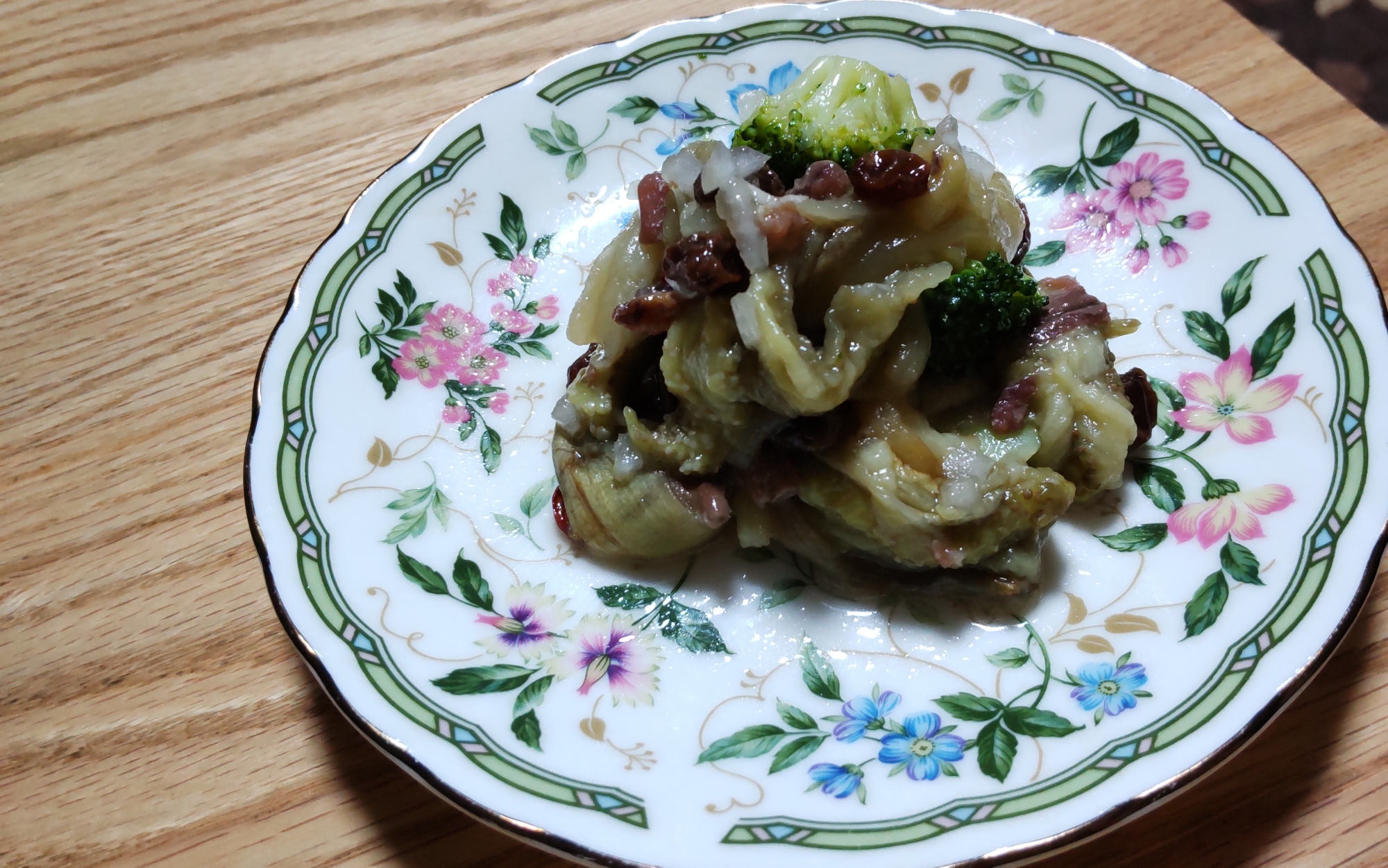 焼きなすとレーズンのイタリアンマリネ