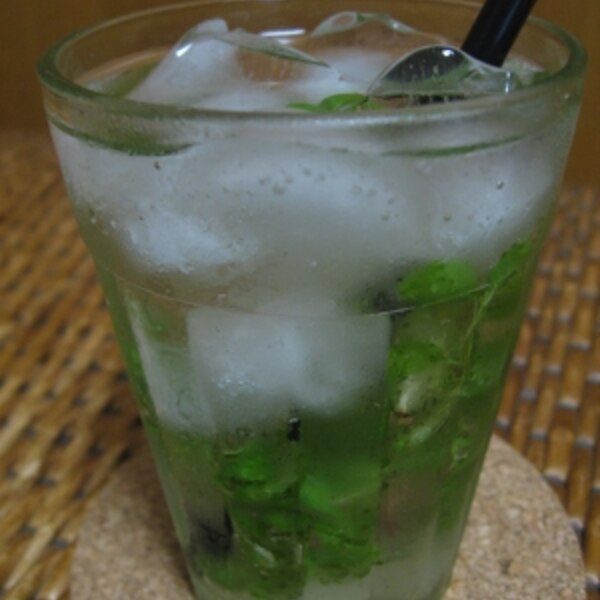 水分補給にミントれもん水 レシピ 作り方 By トマオニ 楽天レシピ 水分補給にミントれもん水 レシピ 作り方 By トマオニ 楽天レシピ