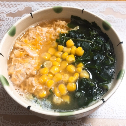 チキンラーメン➕ワカメとコーン