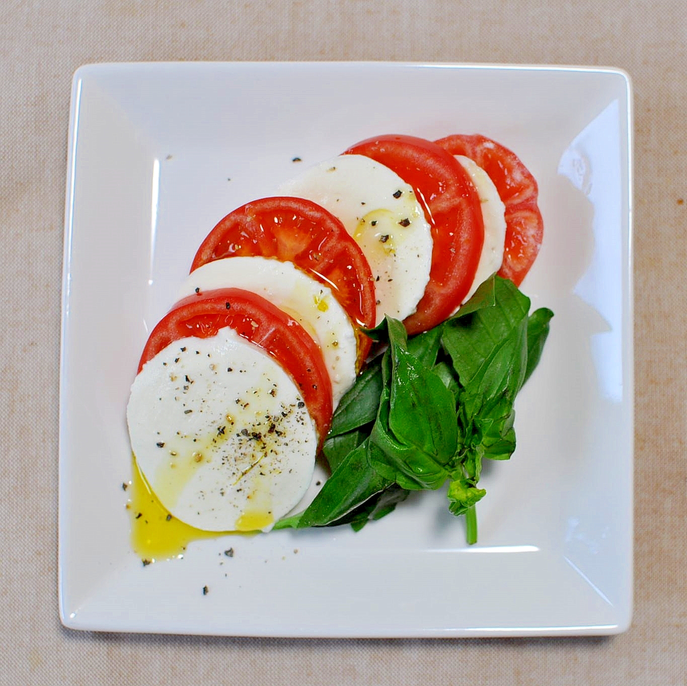 トマトとモッツァレラのカプレーゼ レシピ 作り方 By Taka5chan 楽天レシピ