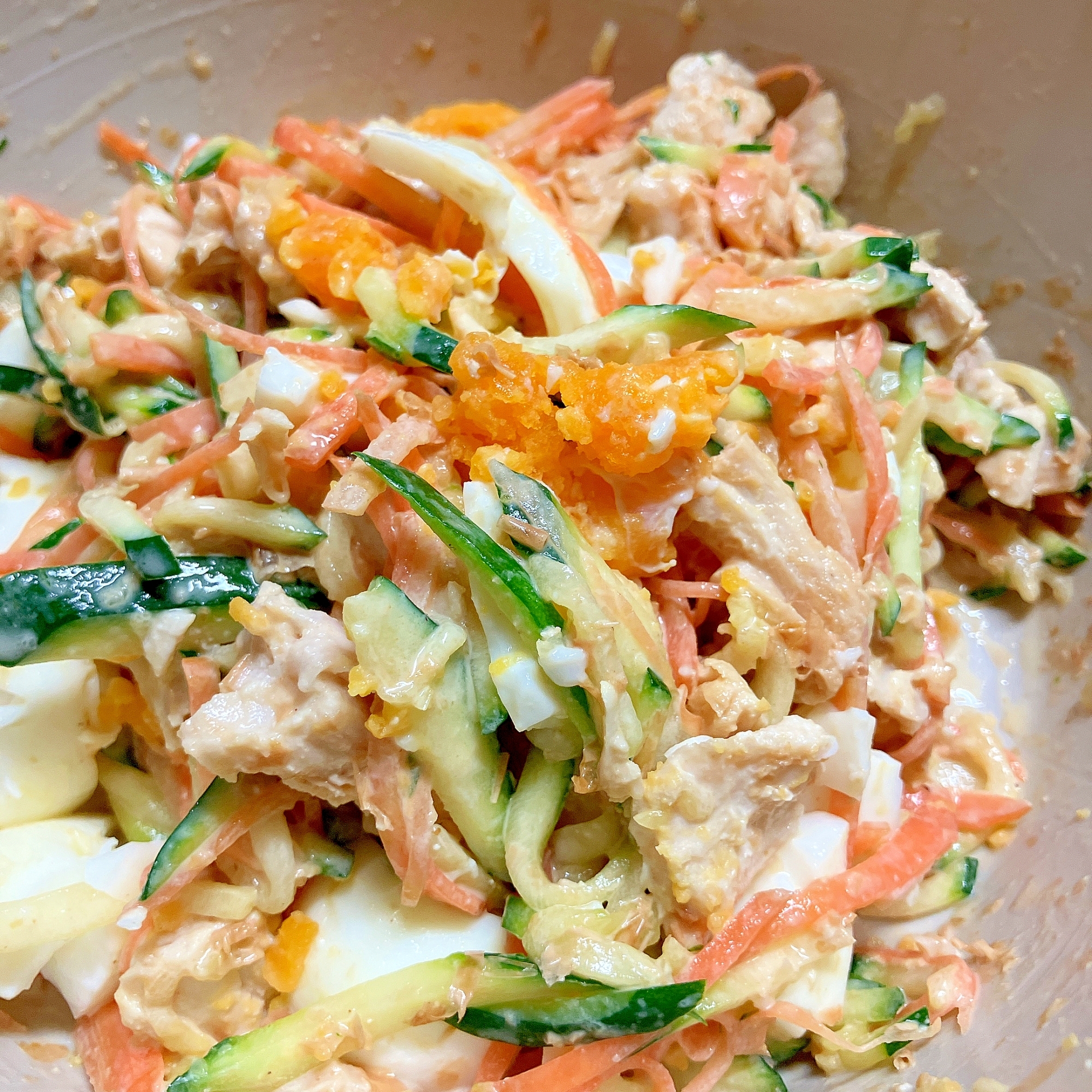 ボリュームたっぷり★鶏とズッキーニのごまマヨサラダ