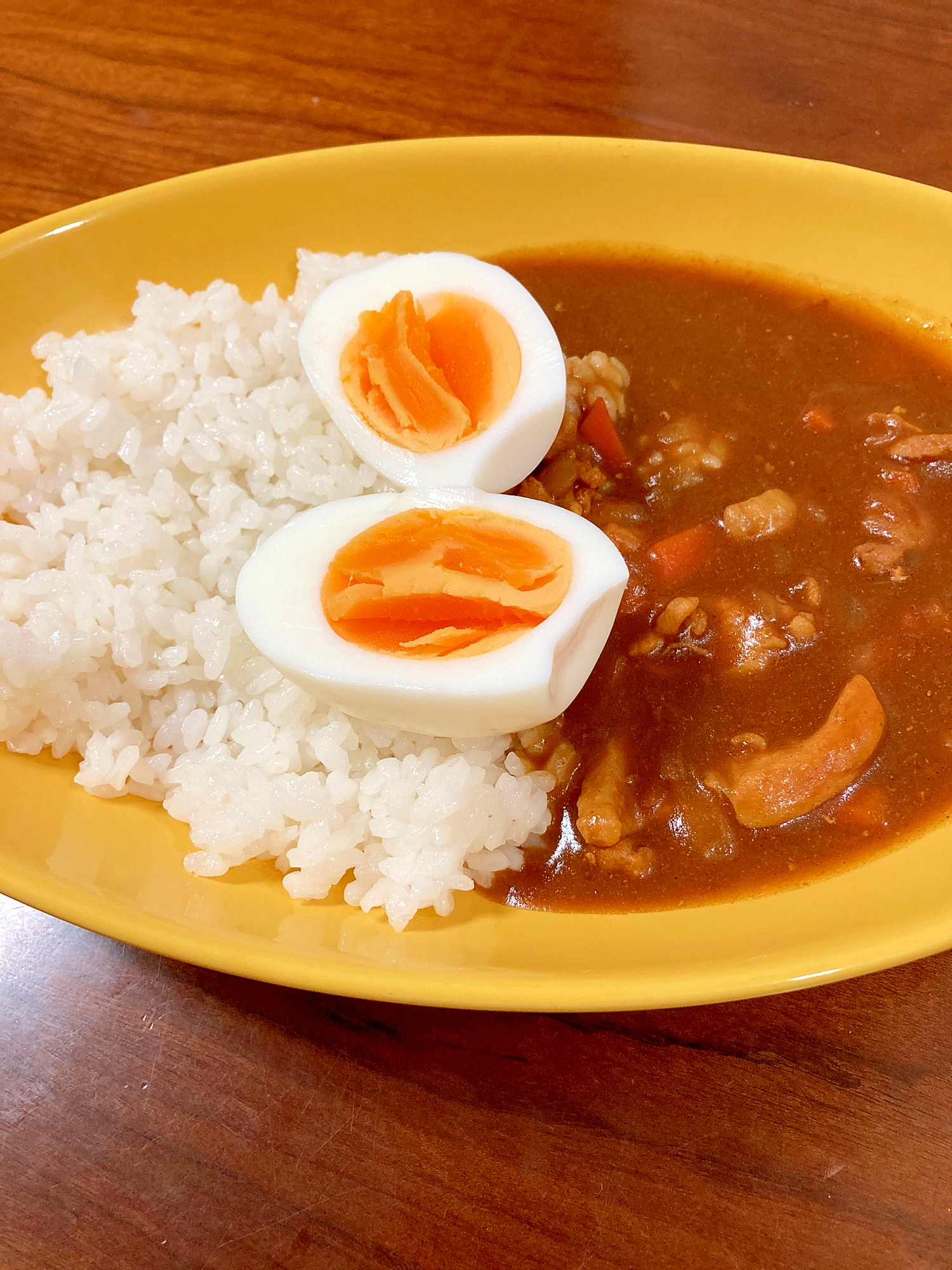 茹で卵とチキンカレー