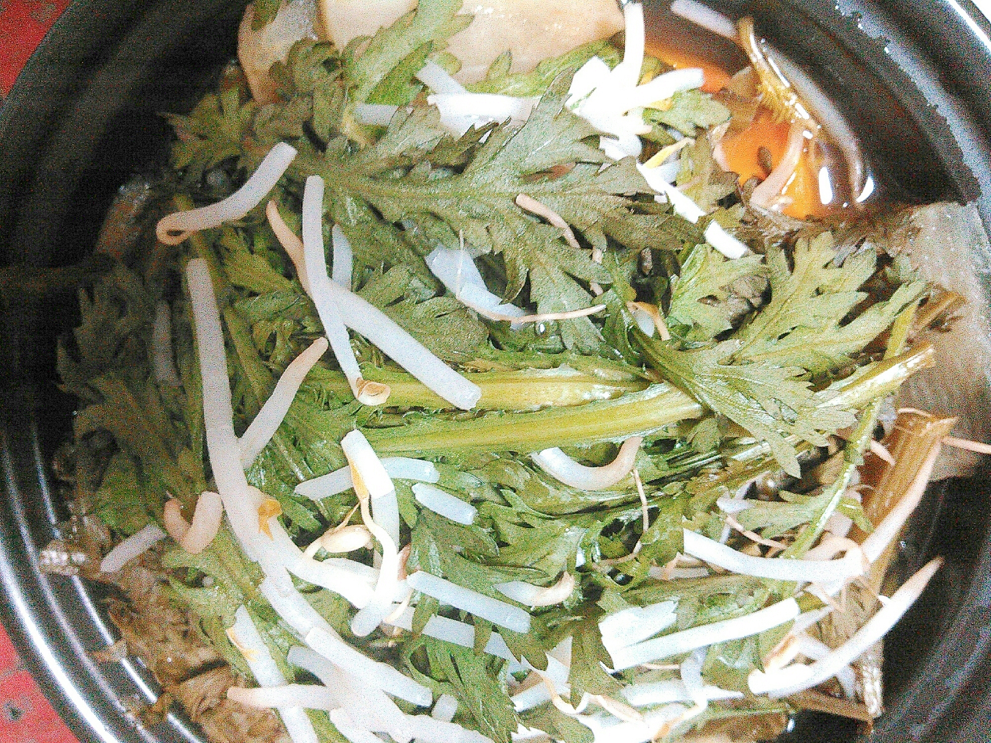 春菊とモヤシ炒め