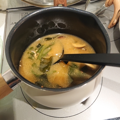 あみえびと豆腐の味噌汁