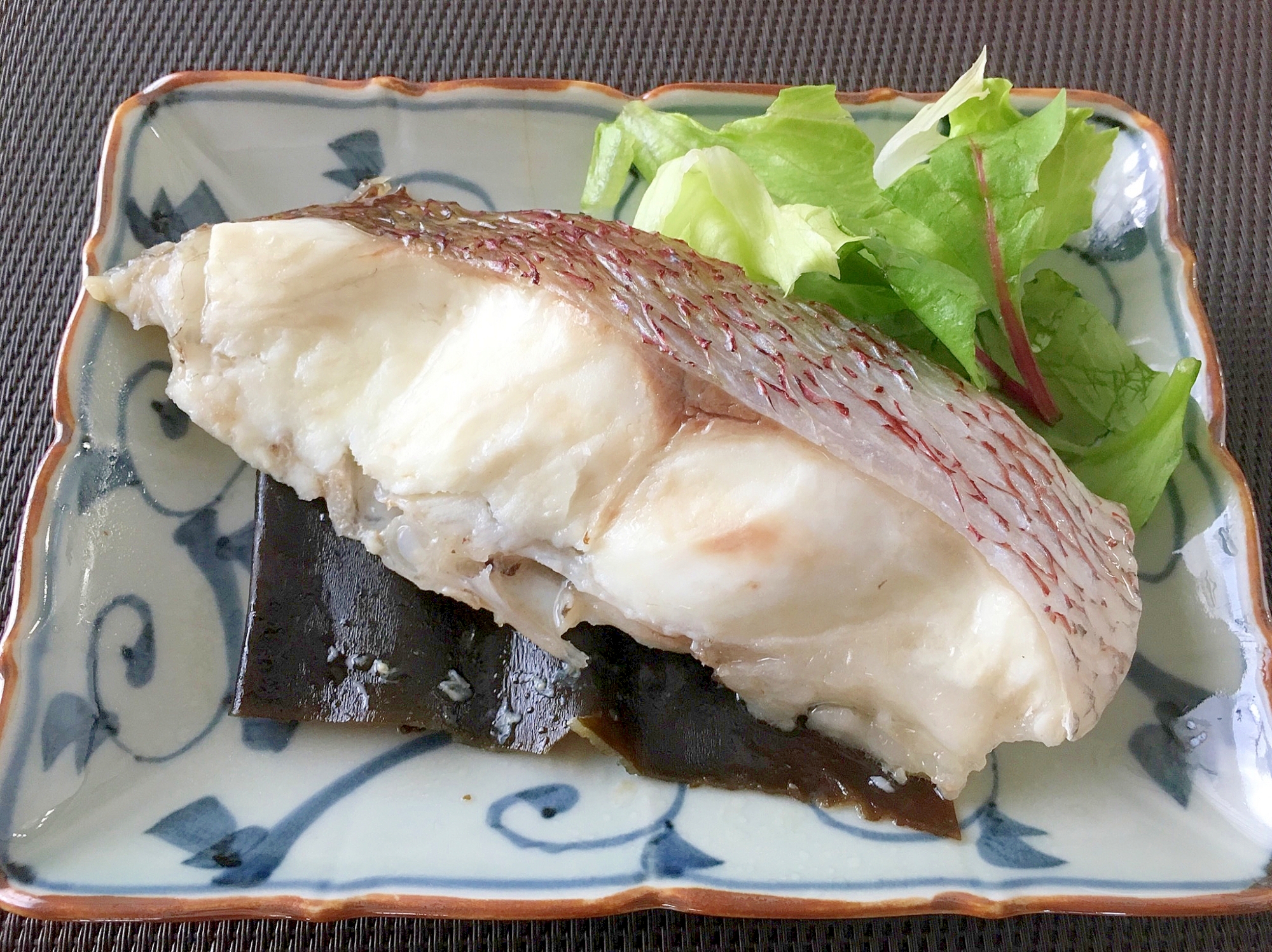 鯛の昆布蒸し☆落としバターが決め手