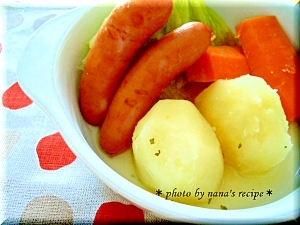 ストウブ鍋で残り野菜とソーセージの簡単ポトフ