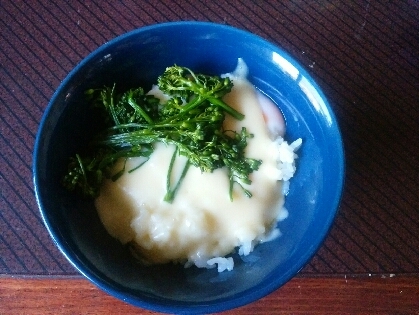 タレは焼肉のタレで食べました。
簡単で美味しいですね。チーズと卵、ご飯合いますね。