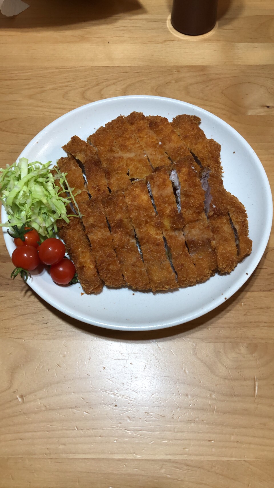 サクサク中はジューシーとんかつ