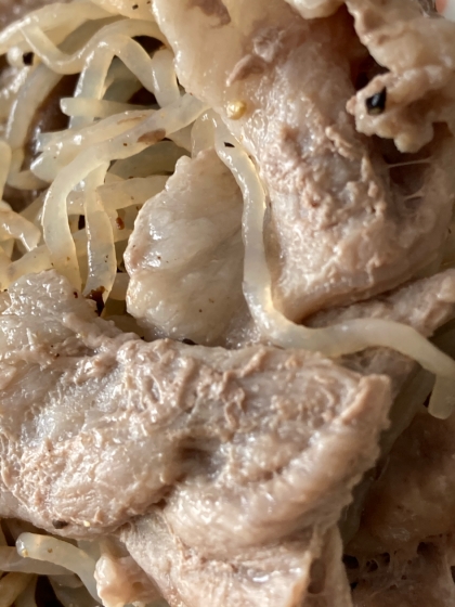 豚肉と舞茸と糸こんの麺つゆ炒め