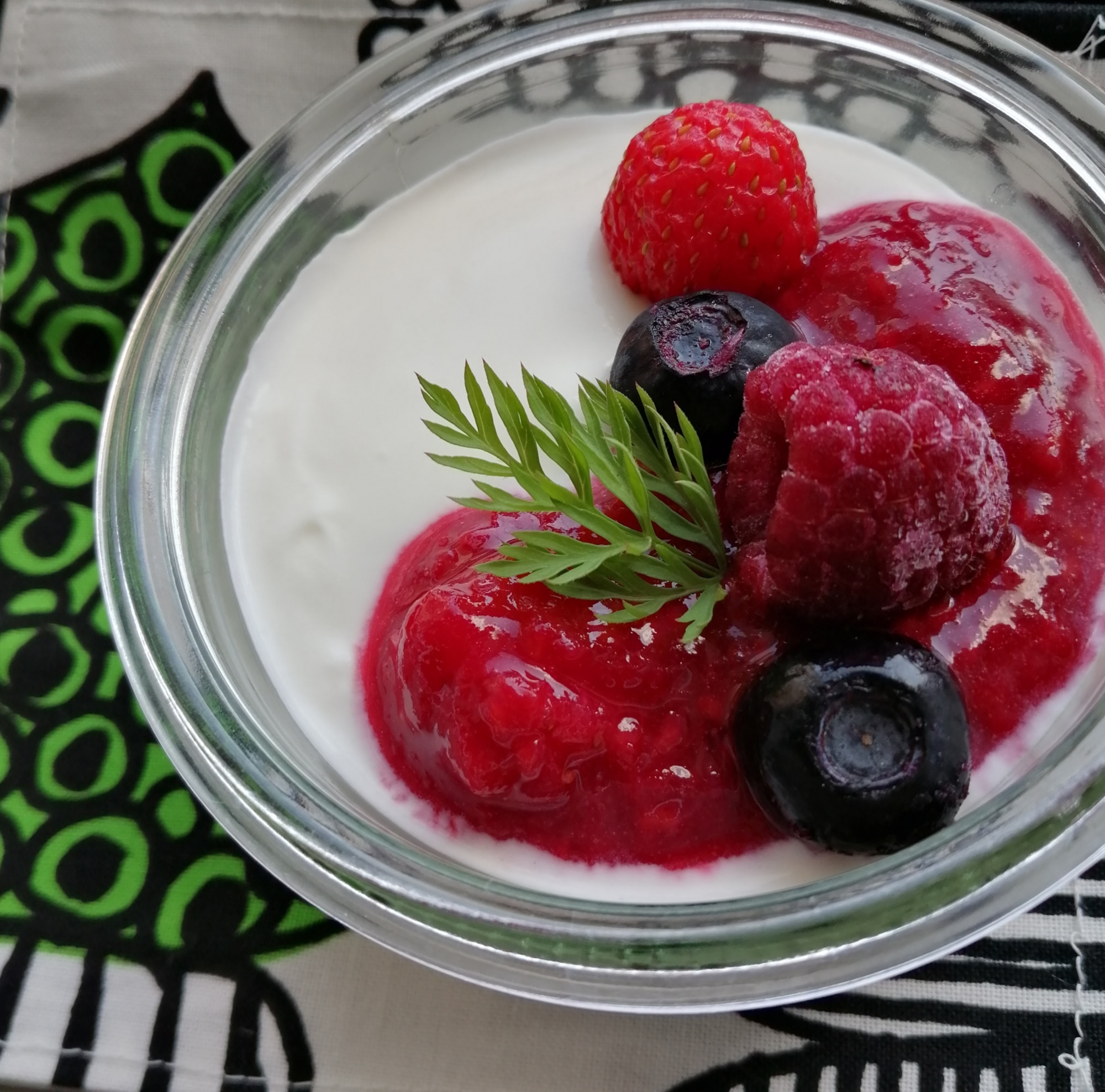 ゼラチン不要！ヨーグルトムース♡ レシピ・作り方 by パティシエtoto