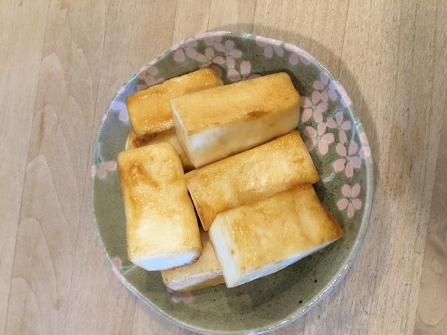 はんぺんのバター醤油焼き