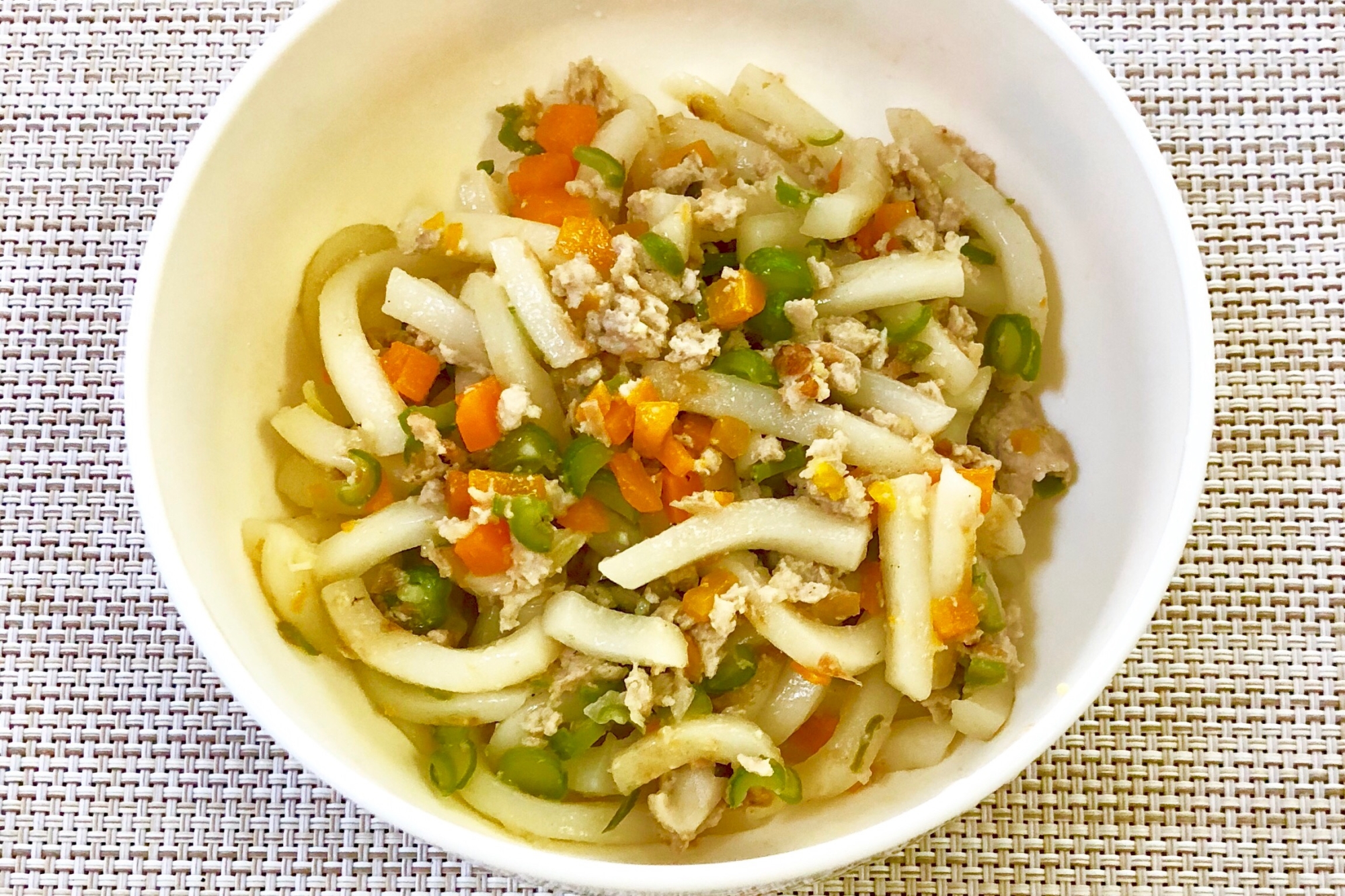 幼児食☆鶏ひき肉とにんじんインゲンの焼うどん☆