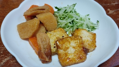 お豆腐を崩さないようにフライパンで両面焼くのが難しかったです
とても美味しゅうございました