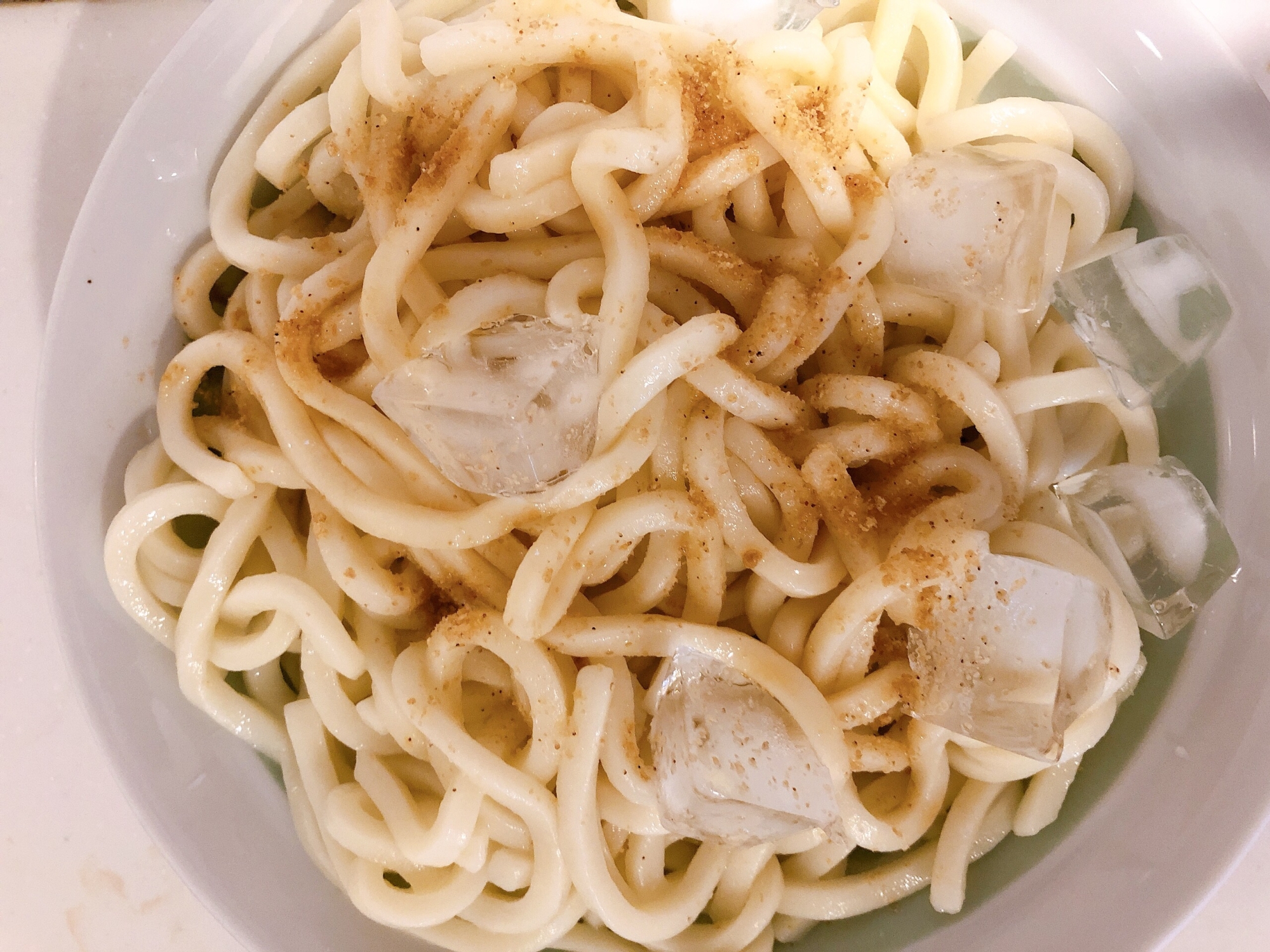 ゴマが香る簡単冷やしうどん