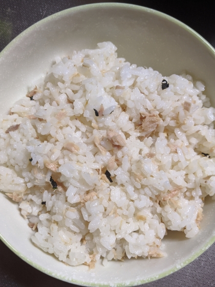 子どもが大好き　ツナ入りわかめご飯