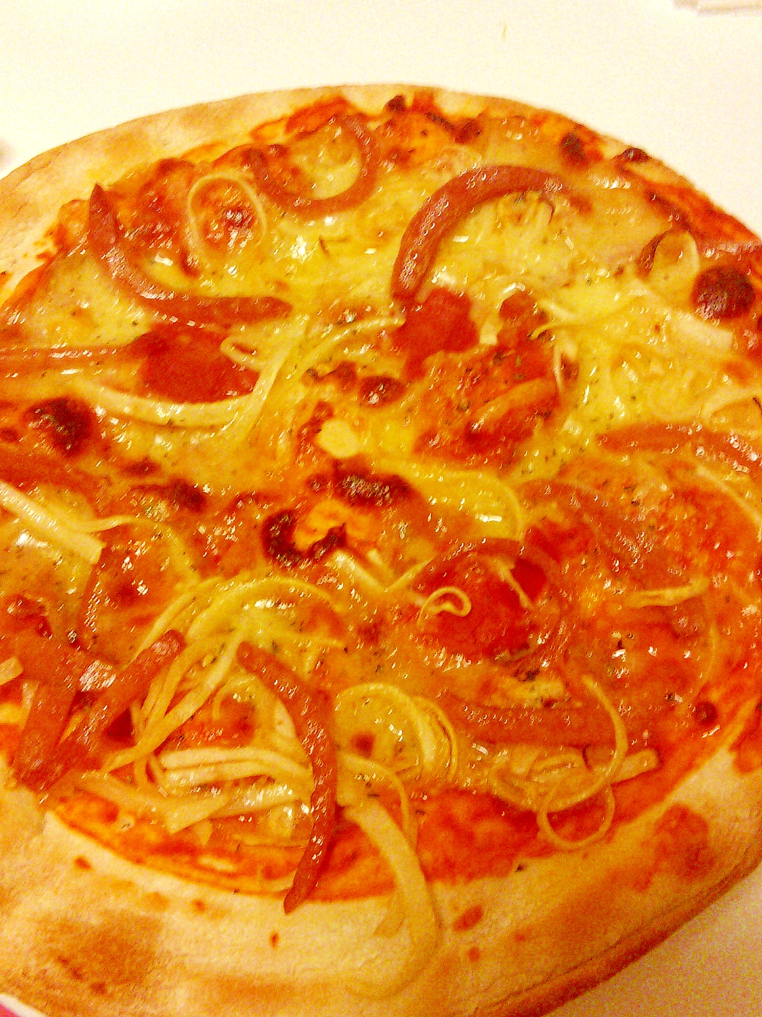 チルドピザアレンジ★大根とサラミのガーリックピザ