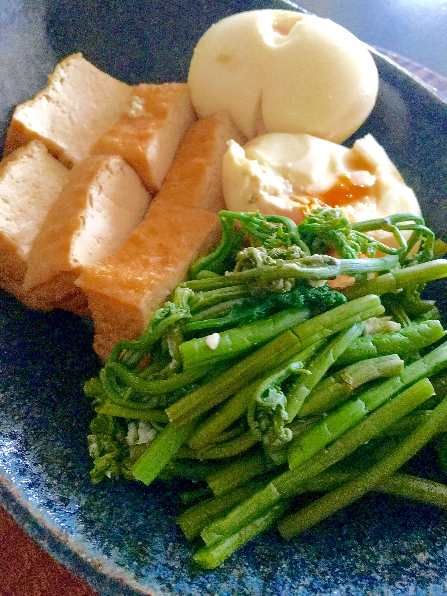 わらびと厚揚げ、茹で卵の煮物♩