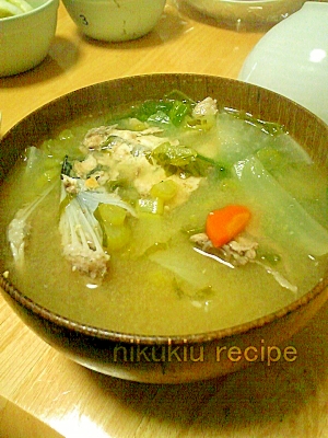 簡単おいしい しいらのあら汁 魚のあら汁 レシピ 作り方 By Nikukiu 楽天レシピ