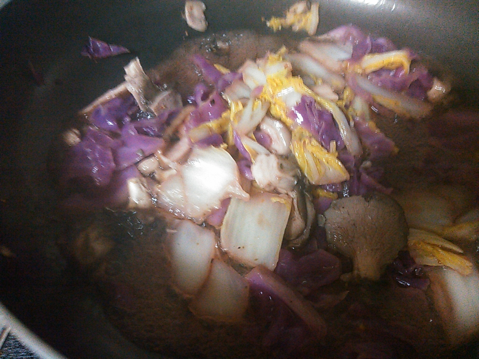 あわびたけ紫キャベツ白菜のオイスターソース炒め
