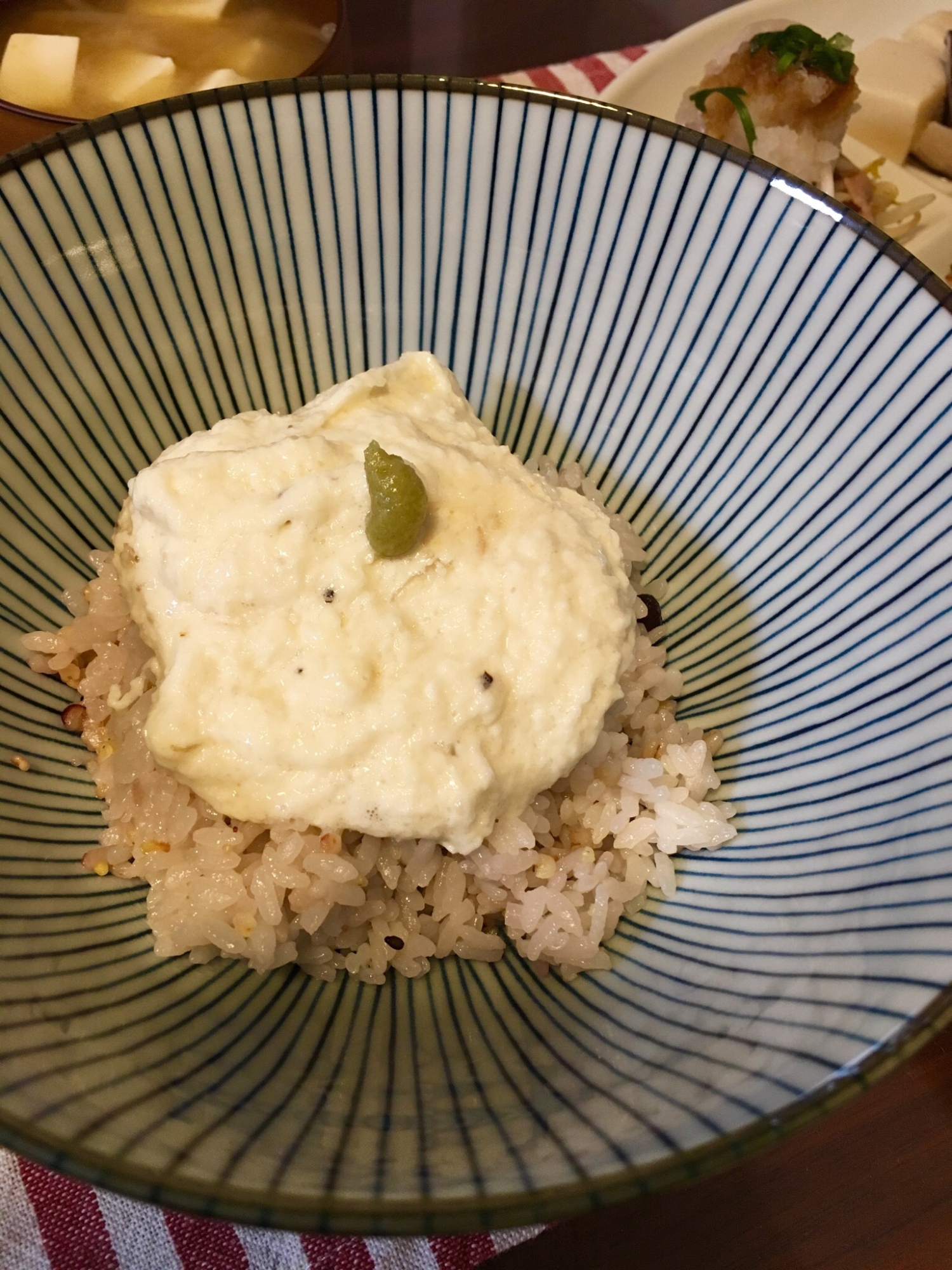 ネバっとトロロご飯！