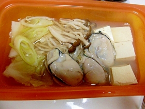 スチーマーで簡単♪　牡蠣入り湯豆腐