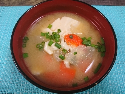 くずし豆腐と大根と人参とお味噌汁♡