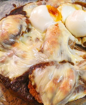 余ったコロッケでカレーグラタン