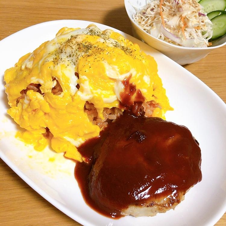 冷凍ハンバーグで簡単♪オムライスハンバーグ★*。