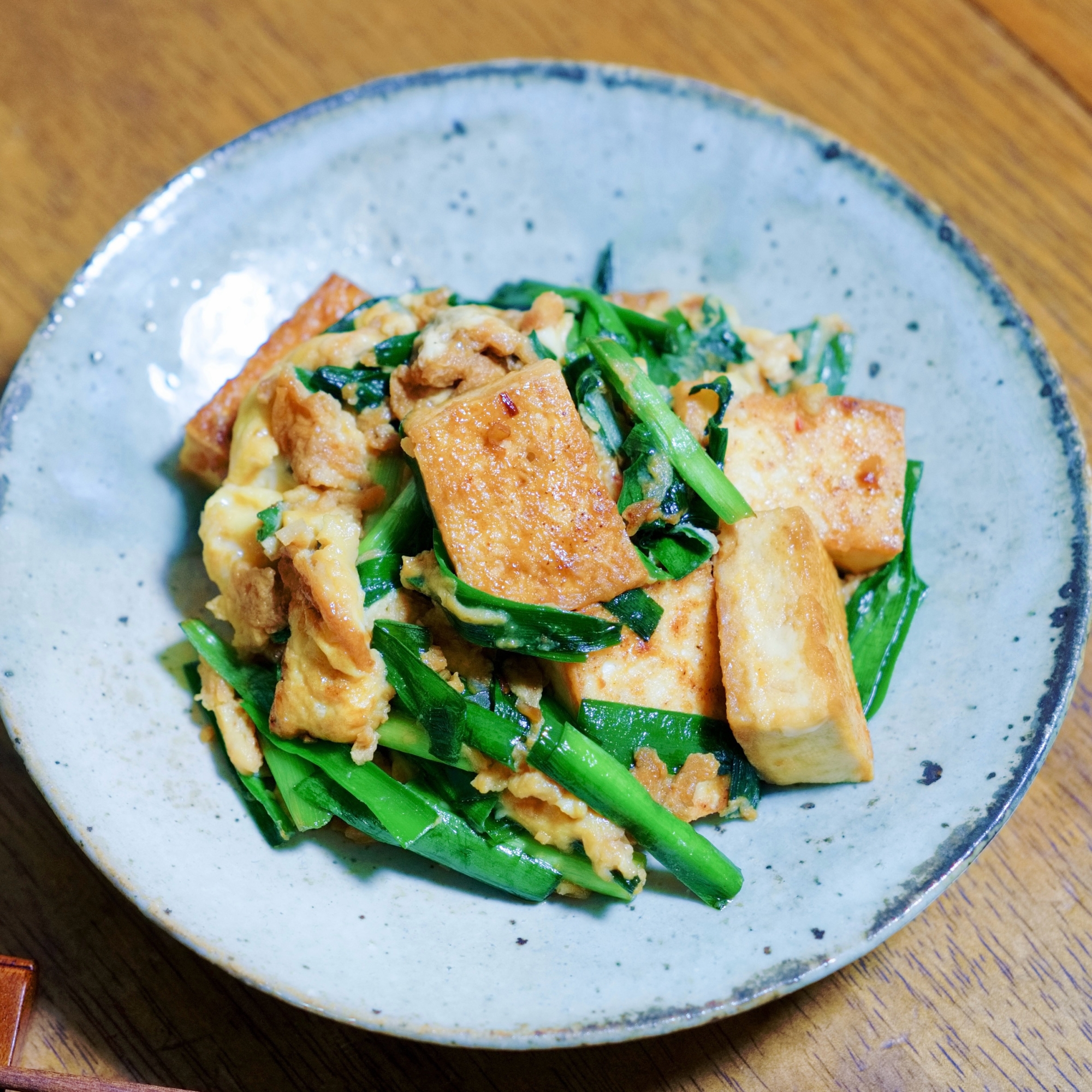 にらと豆腐の炒めもの【和食/中華・主菜】