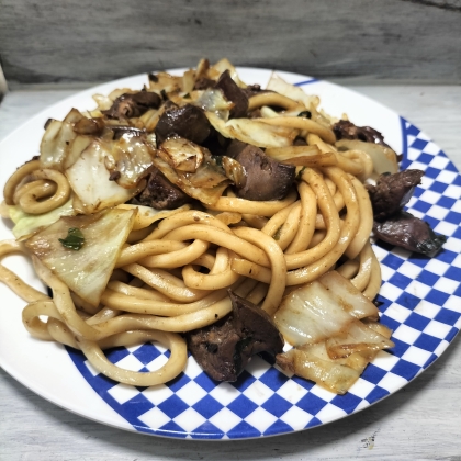 鶏のハツ☆鶏ハツとキャベツとピーマンの焼きうどん