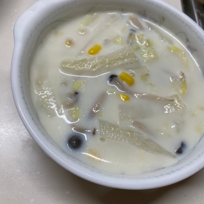 白菜のミルクスープ♩ホールコーンと牛乳で簡単スープ