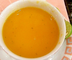 夏にさっぱり　豆乳とかぼちゃのスープ