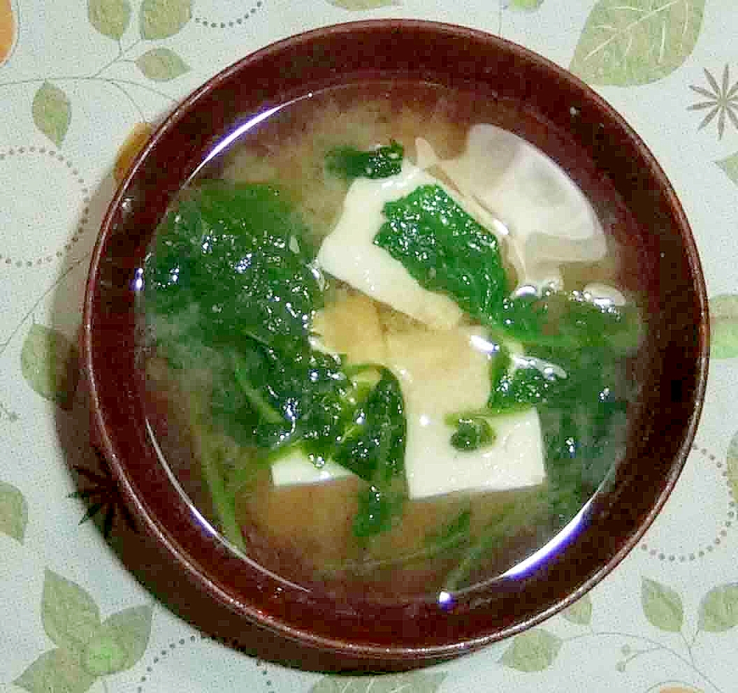 大根葉と豆腐の味噌汁