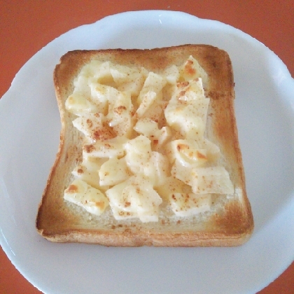 りんごとチーズのトースト「山形県産」