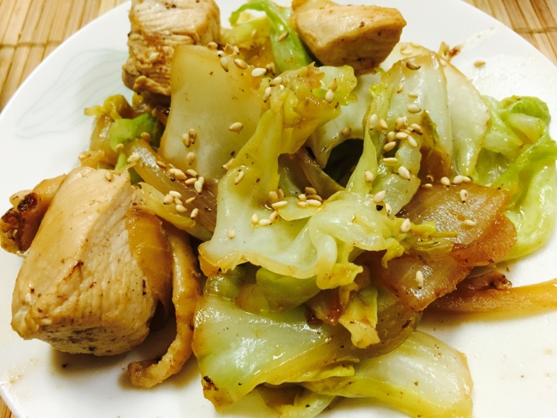 鶏むね肉と野菜のクレイジーソルト炒め