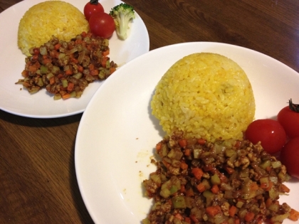 野菜たっぷり簡単市販カレールーで　ドライカレー
